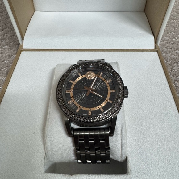 Versace Code Bracelet Watch Gunmetal. - Picture 3 of 5